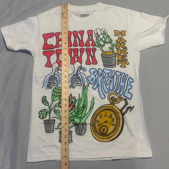Chinatown Market Breathe Relax Flower T Shirt‎ Small - Picture 4 of 6